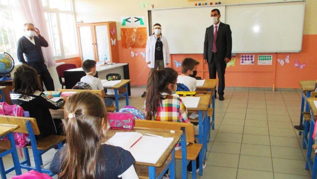 İlhami Reyhan Turan İlkokulu-Ortaokulu'nu Ziyaret