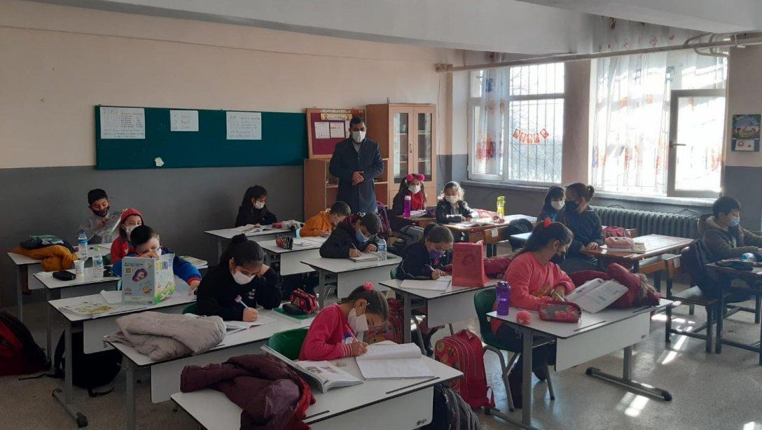 Ören Şehit Nusret Akar İlkokulu-Ortaokulu'nu Ziyaret 
