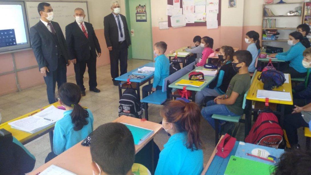 Mehmet Metin İlkokulu'nu Ziyaret